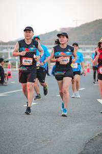 BIB: 8040, 3042, 443
                            <button type="button" onclick="openModal(3368526)" class="btn btn-primary btn-sm float-right btn-popup" data-toggle="modal" data-target=".modal-high-quality">
                        <i class="fas fa-shopping-cart"></i> Add to Cart
                    </button>
                                            <button type="button" onclick="isThisMe(3368526, true)" class="btn btn-success btn-sm float-right btn-popup btn-isme hidden" data-toggle="tooltip" data-placement="bottom" title="นี่คือรูปของคุณใช่ไหม คลิกที่นี่เพื่อเอาเข้าอัลบั้ม">
                        <i class="fas fa-plus"></i> Add to album
                    </button>
                    <button type="button" onclick="isThisMe(3368526, false)" class="btn btn-warning btn-sm float-right btn-popup btn-isnotme hidden">
                        <i class="fas fa-ban"></i> Remove from album
                    </button>